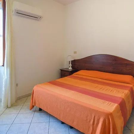 A Sa Serra Di Apartment *